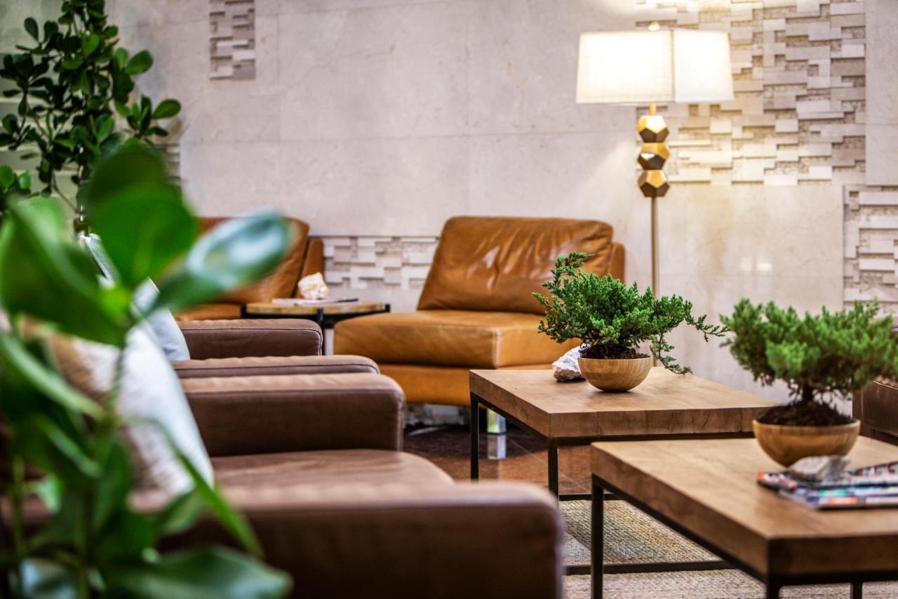 The Tepp Aparthotel Банкок Екстериор снимка