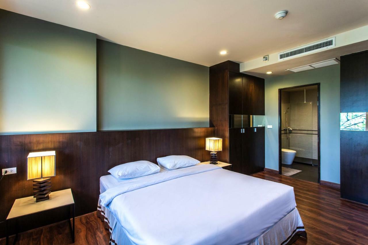 The Tepp Aparthotel Банкок Екстериор снимка
